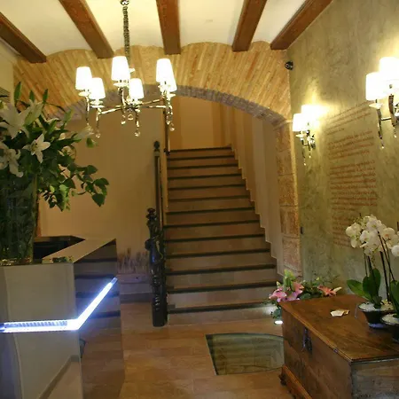 Hotel Castillo De Alquézar