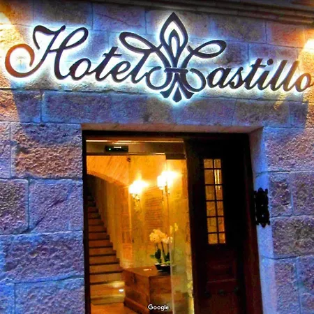 מלון Castillo De אלקויזר