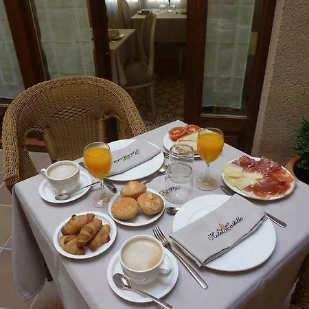 Hotel Castillo De Alquézar