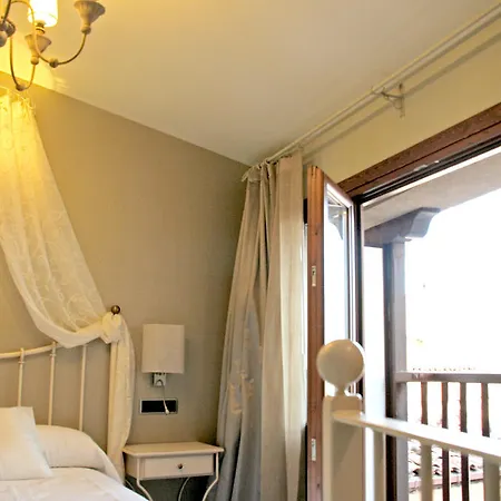 فندق Castillo De Alquézar