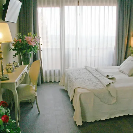 Hotel Castillo De 3*