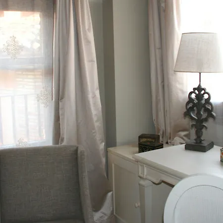 فندق Castillo De