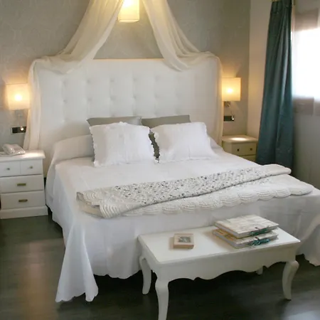 فندق Castillo De Alquézar