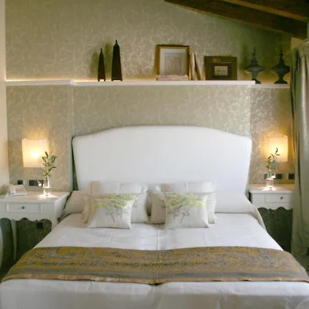 Hotel Castillo De Alquézar