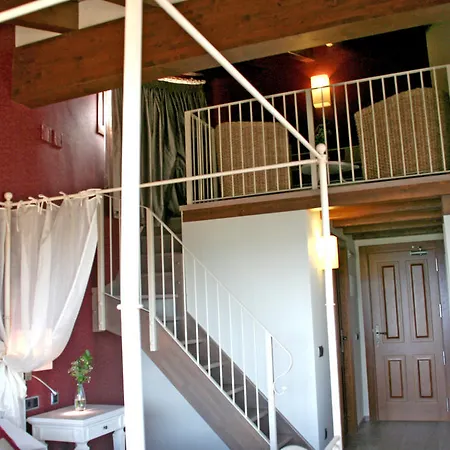 فندق Castillo De 3*