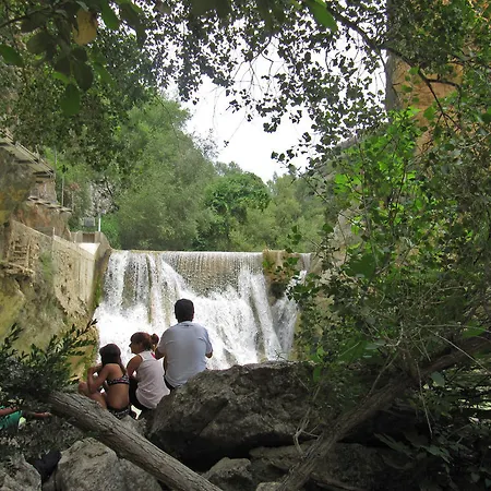 فندق Castillo De Alquézar