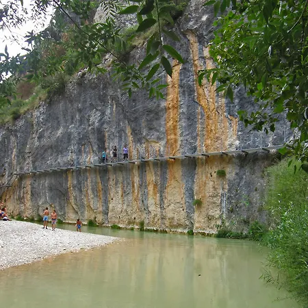 فندق Castillo De 3*