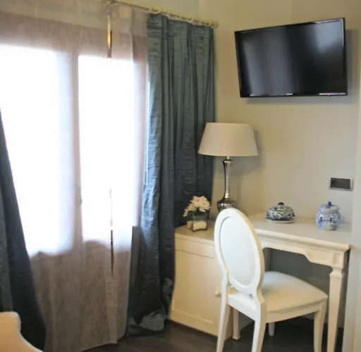 Hotel Castillo De 3*