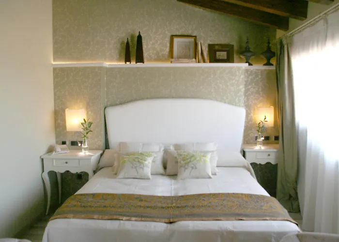 Hotel Castillo De Alquézar